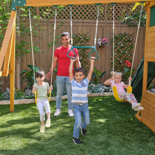 Kidkraft Overland Heights Wooden Outdoor Playset / Swingset Toy Corner