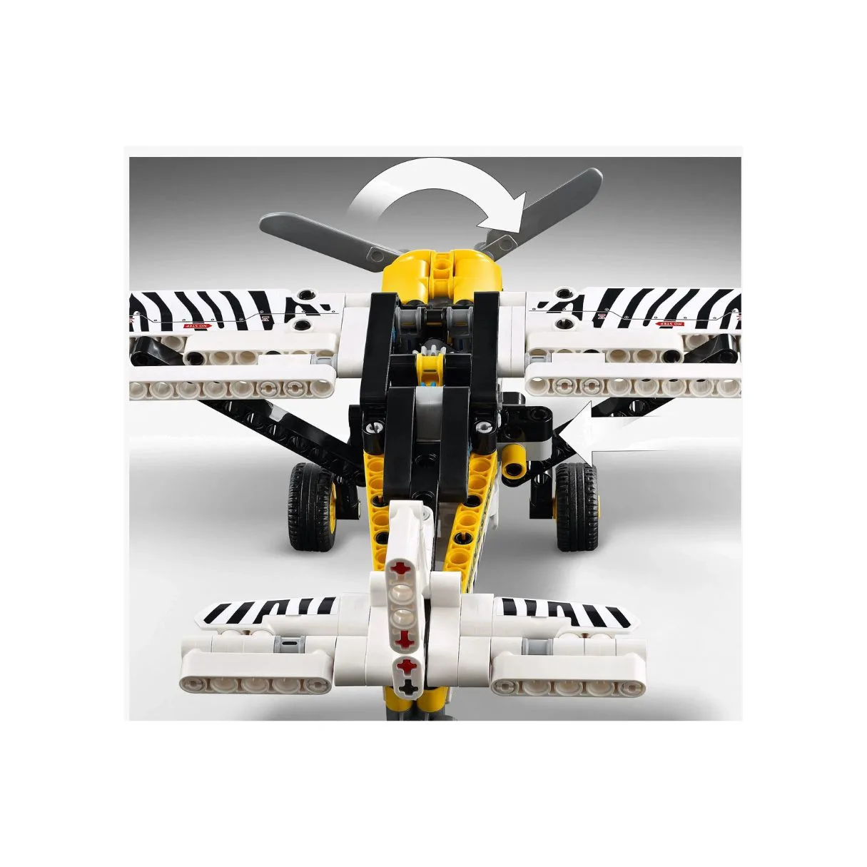 LEGO Technic Bush Plane, 42198 - Image 4
