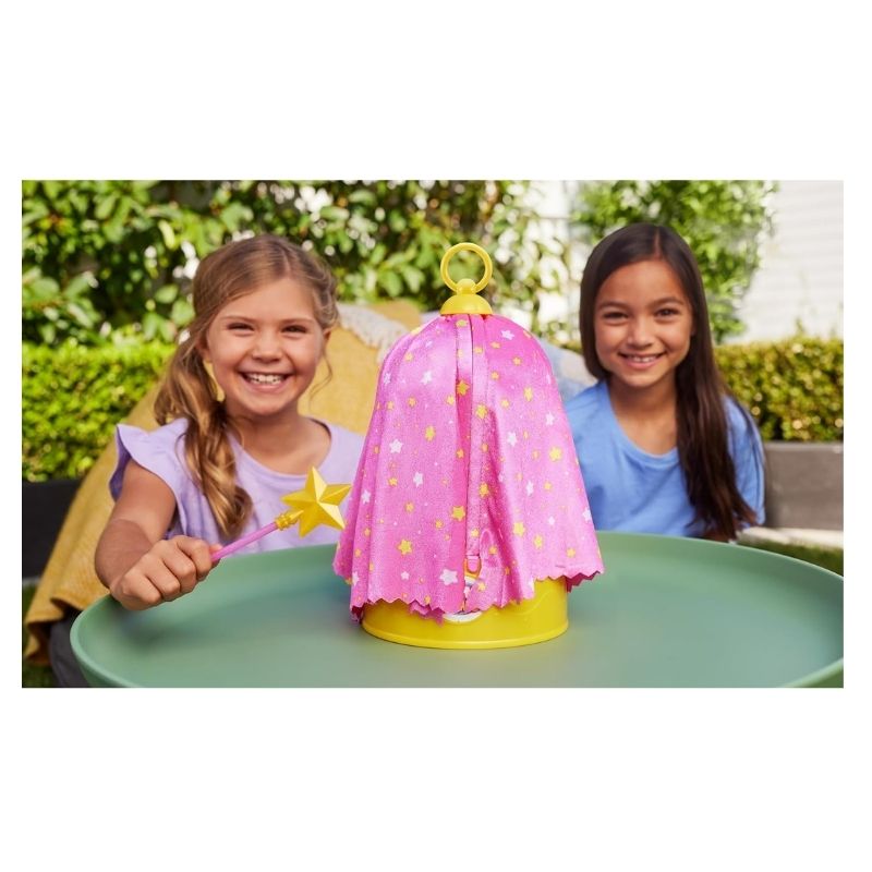 Pets Alive Zuru Polly The Magic Bird Robot Toy – 9561-4 Colorful Zuru Polly robot bird toy perched on a branch, featuring interactive wings and a playful expression