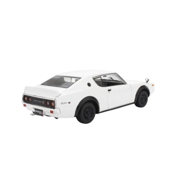 Die-cast model of a 1973 Nissan Skyline 2000GT-R in 1:24 scale, showcasing its classic design and vibrant color