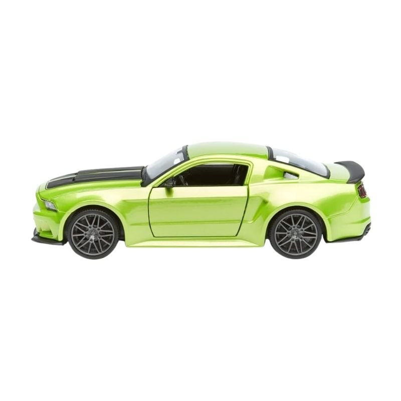 Maisto 1_24 2014 Ford Mustang Street Racer – 31506GN-1 Die-cast model of a 2014 Ford Mustang Street Racer in 1:24 scale, showcasing its sleek design and vibrant colors