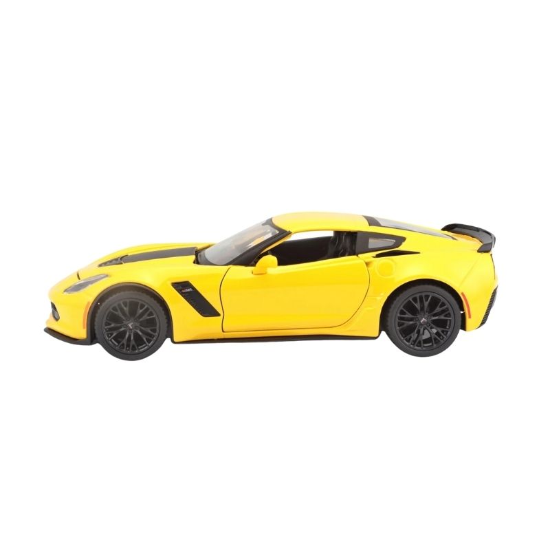 Maisto 1_24 2015 Corvette Z06 Yellow – 31133YL-1 Die-cast model of a yellow 2015 Corvette Z06, scale 1:24, showcasing detailed design and sleek lines
