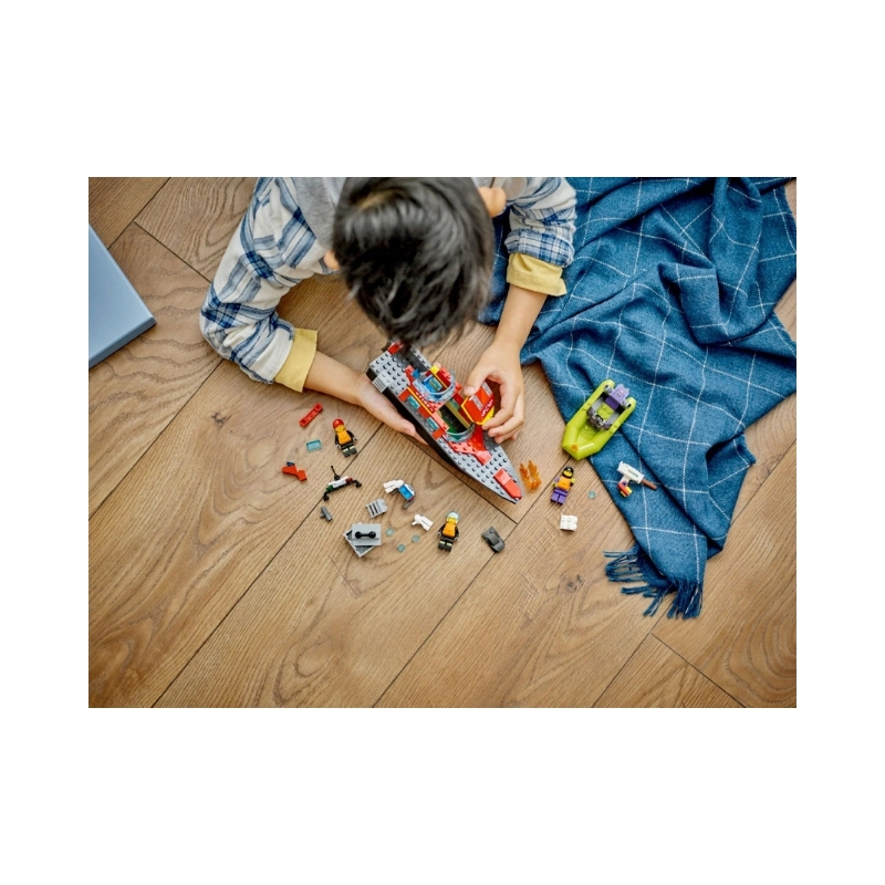 LEGO City 60373 Fire Rescue Boat – 6425834-6 LEGO City 60373 Fire Rescue Boat set featuring a boat, firefighter minifigure, and water rescue accessories