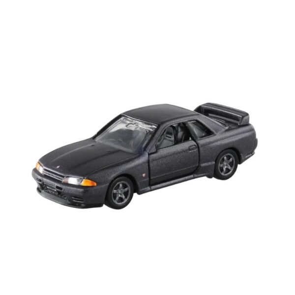 Takara Tomy Tomica Skyline GT-R (BNR32) die-cast model car in blue, showcasing detailed design and realistic features