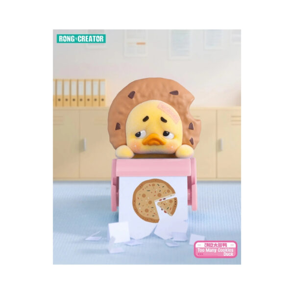 Display of an upset duck status in a duck blind box, showcasing the duck's displeasure in a natural setting