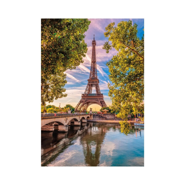 500-piece Clementoni puzzle featuring a scenic view along the Seine River, showcasing vibrant colors and charming architecture