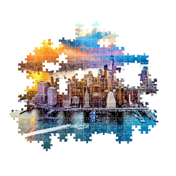 Clementoni HQC New York puzzle featuring a vibrant cityscape, includes 500 pieces and a matching poster