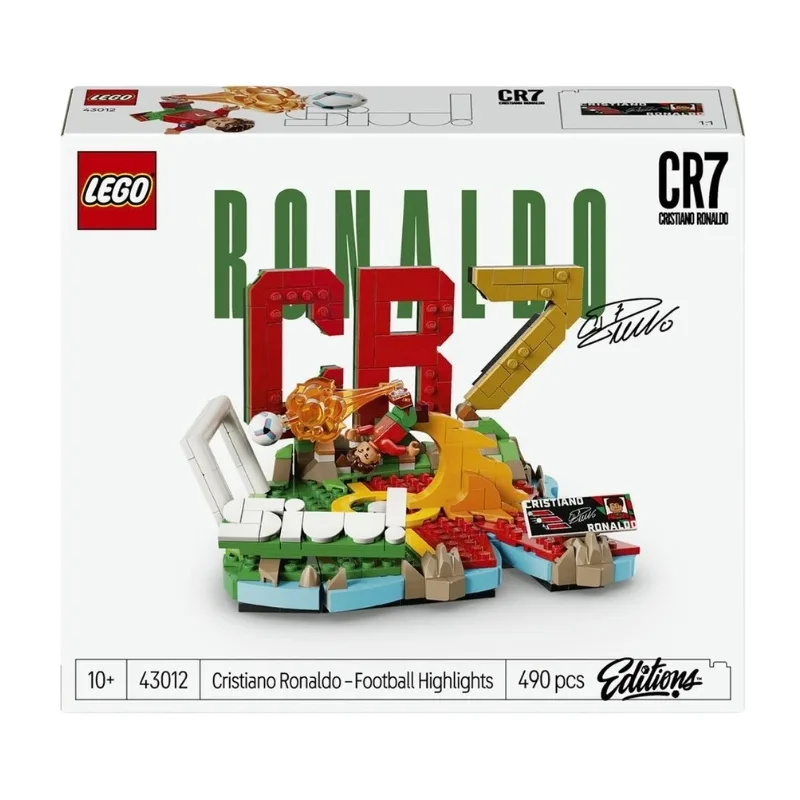LEGO set 43012 featuring Cristiano Ronaldo in a football scene with detailed mini-figures and accessories