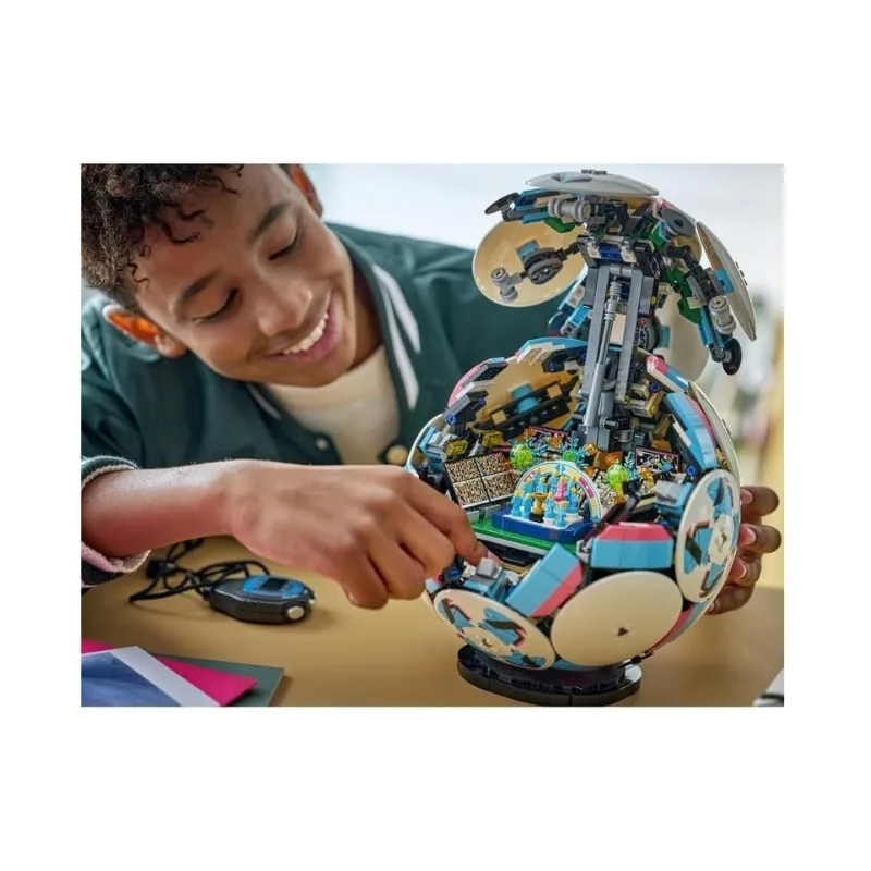 LEGO Editions 43019 Soccer Ball Special Edition - LEGO-6590609 - Image 9